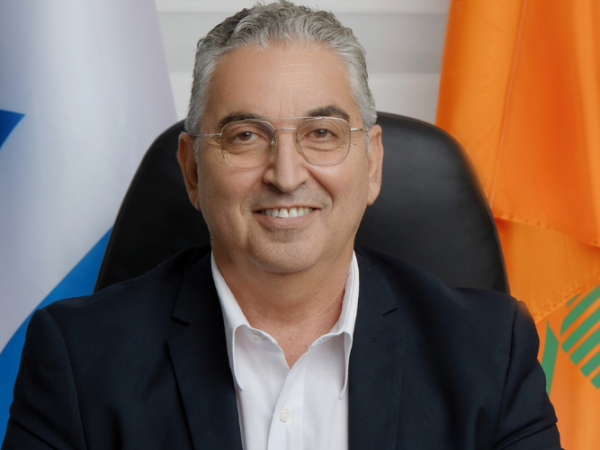 ראש עיריית רעננה חיים ברוידא | מתוך עמוד הפייסבוק של חיים ברוידא