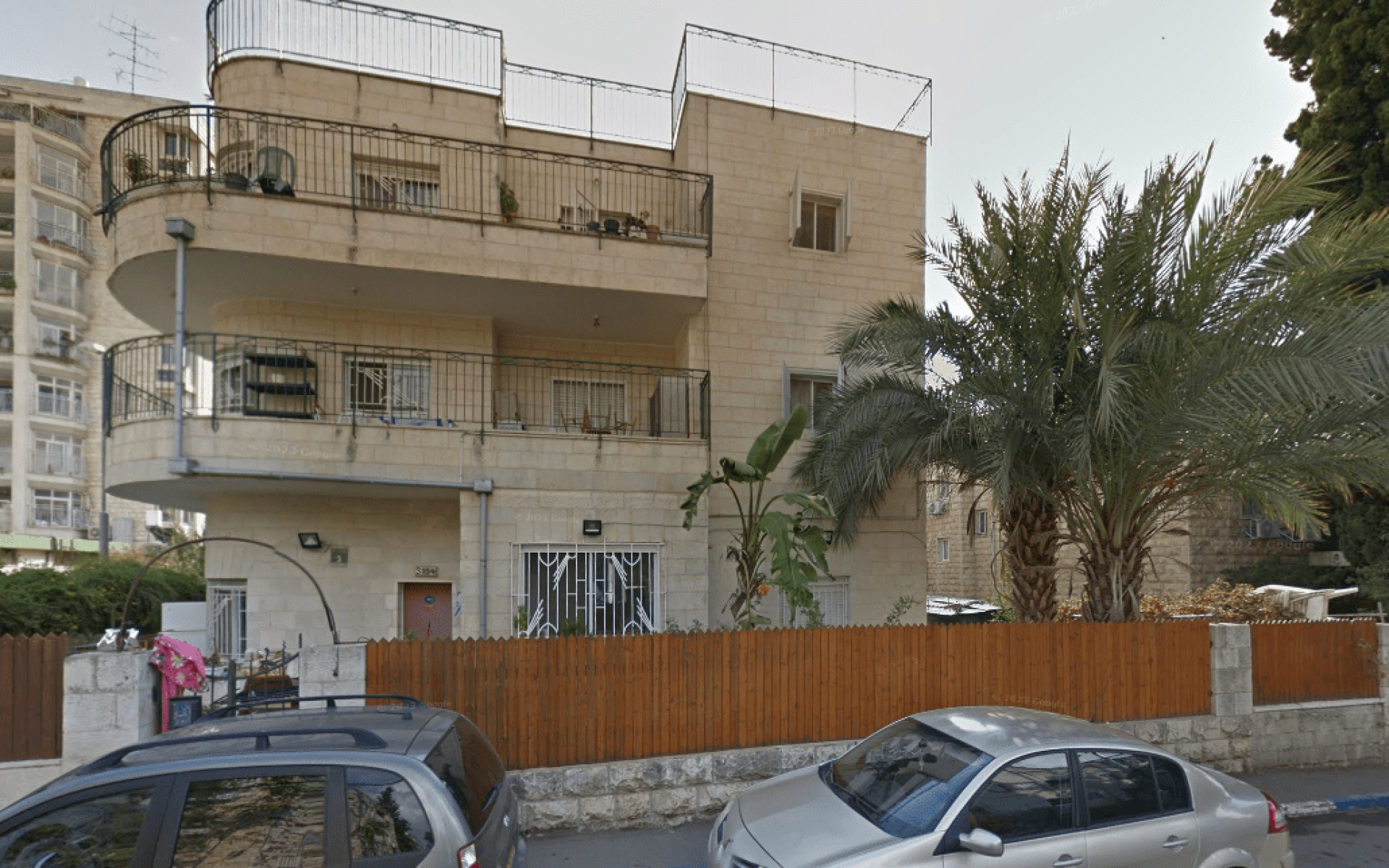 הבניין הישן ברחוב אמציה 3 בירושלים (צילום מסך: גוגל מפות)