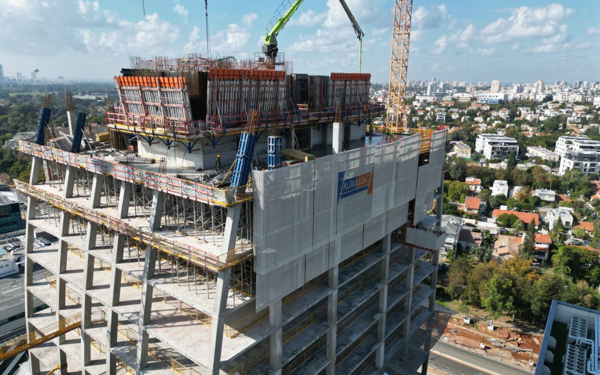 מחירי הדירות עולים (צילום: באדיבות אלומלייט)