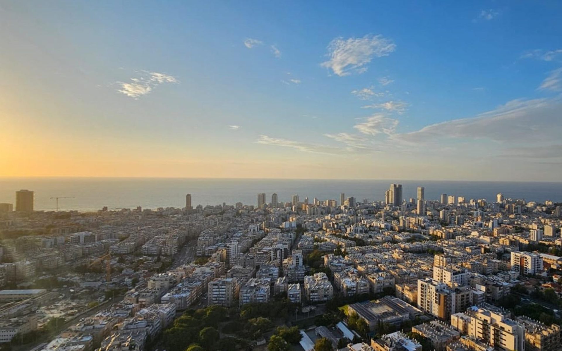 רחוב יוספטל בבת ים בצילום מלמעלה (צילום: אדריכל ארז בן אליעזר)