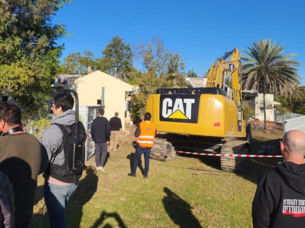 תחילת הריסת מבנים בכפר עזה (צילום: באדיבות מינהלת תקומה)